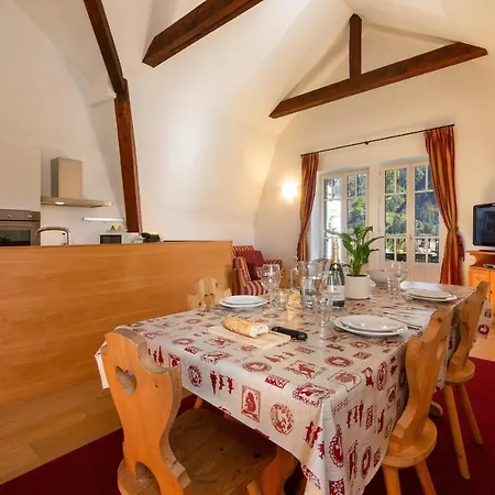 Sleeps 4 * Chamonix